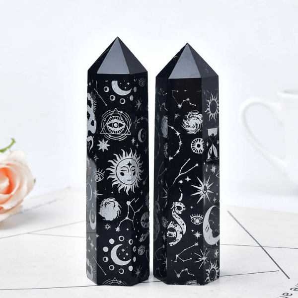 ponta-cristal-natural-obsidiana-simbolos-lua-sol-astrologia-mistico-astros-estrelas-fases-da-lua-serpente-wicca-bruxa-witch-na-loja-vida-astral-zen